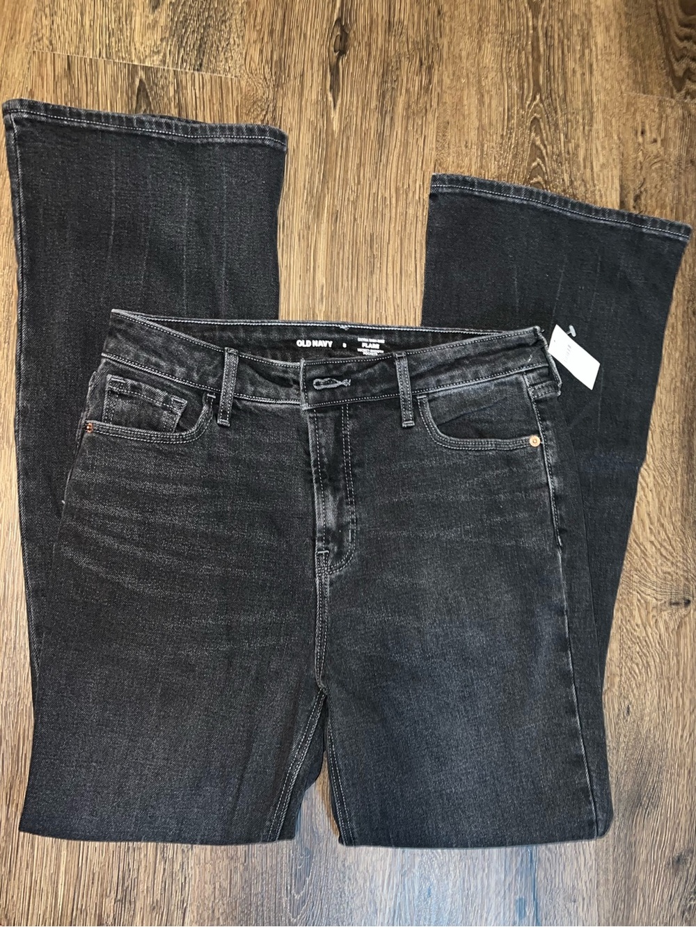 NWT Old Navy Black Wash Sz 8 EXTRA HIGH RISE FLARE JEANS w/SECRET SMOOTH POCKETS